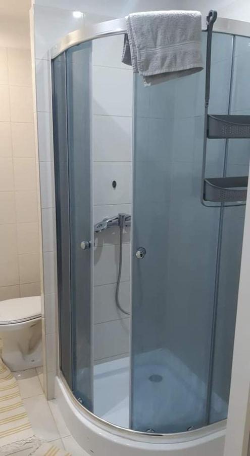 Szoba Konyha Lakas Komárno Extérieur photo